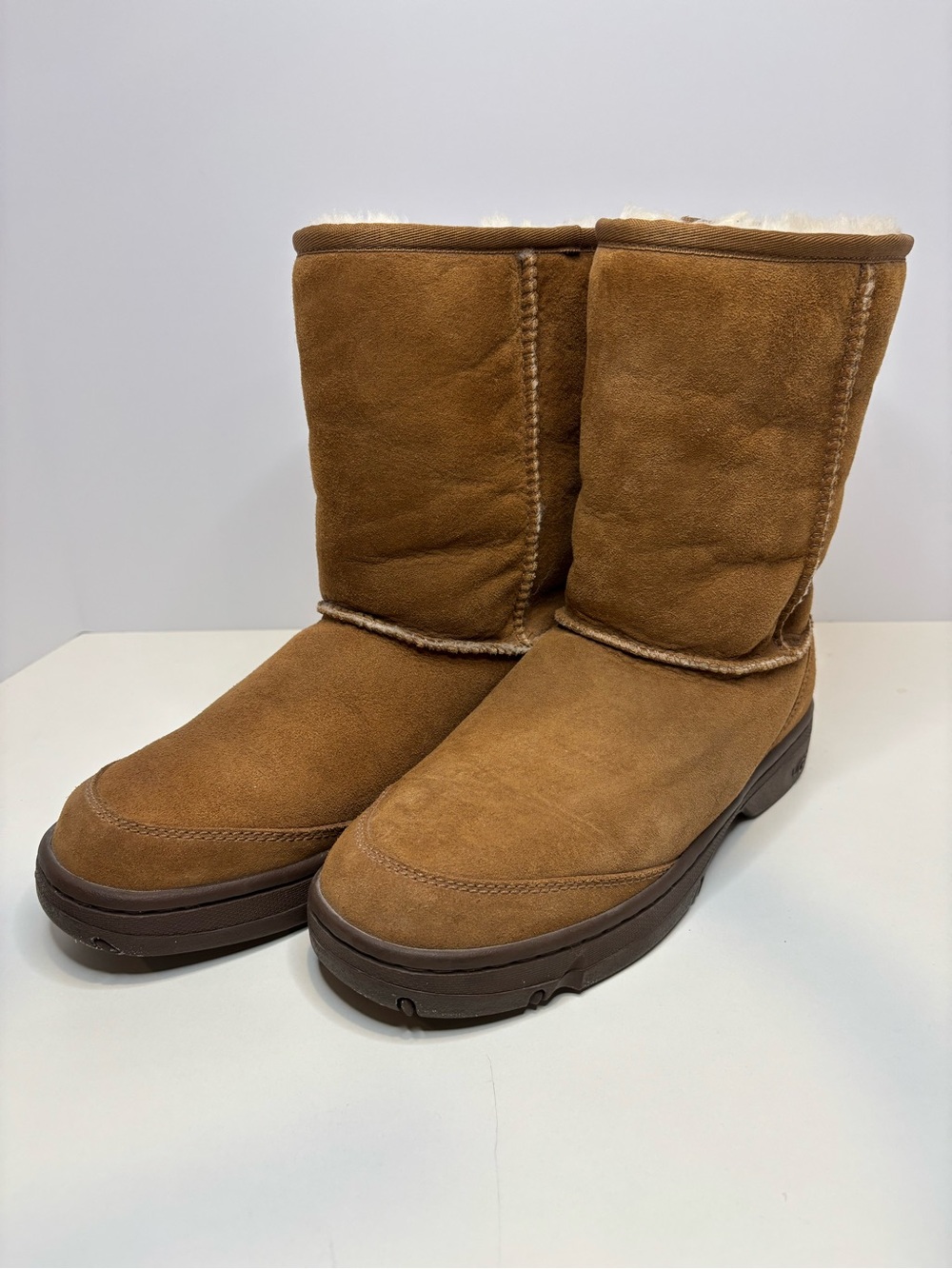 UGG Chestnut Brown Classic Shearling-Lined Suede Boots - Picture 3 of 12